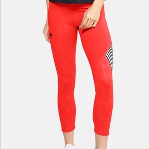 Red/orange under armour cropped leggings